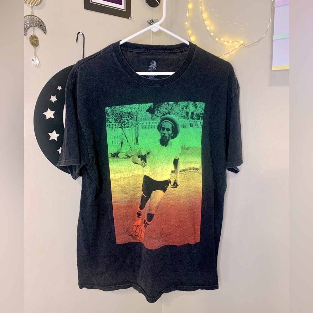 Bob Marley Rasta Colors Vintage Tee